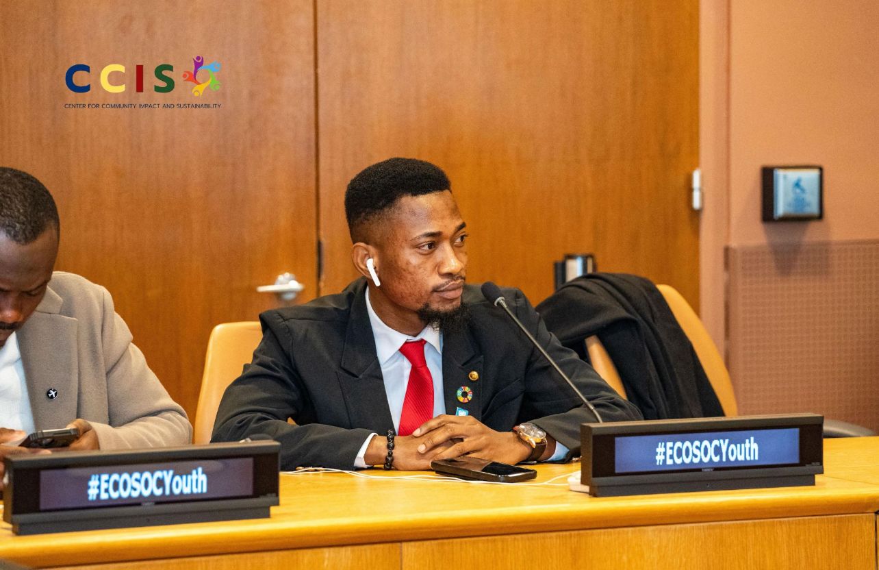 Sheku Foryoh in the field